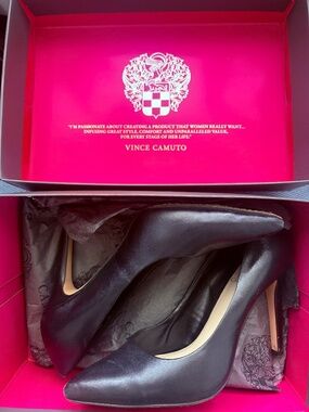 Vince Camuto Kain Pointed Toe Pumps